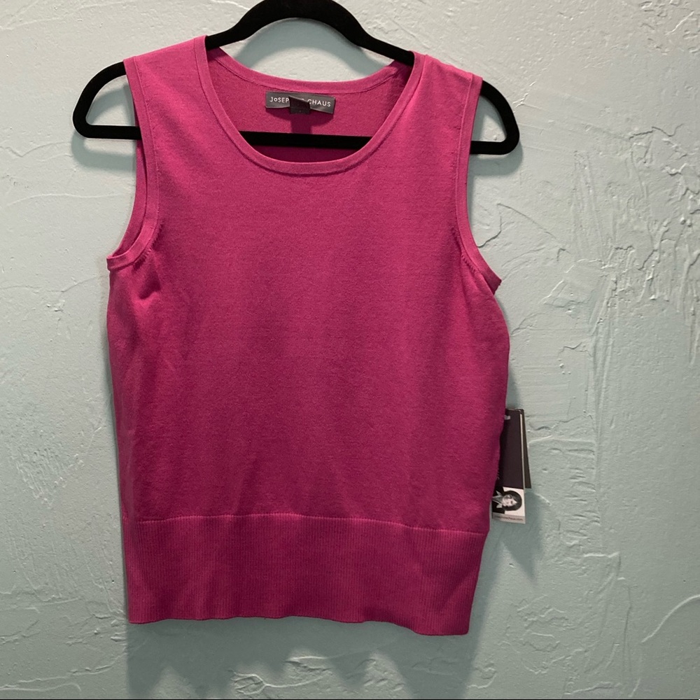 Josephine Chaus
NWT-S pink shell tank